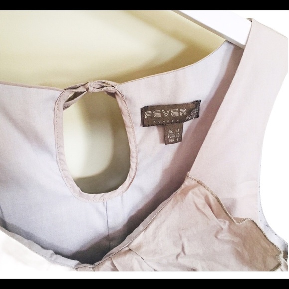 FEVER LONDON Sleeveless Dress With Ruffle Front & Back Keyhole Detail Grey Sz 8 - Picture 7 of 9